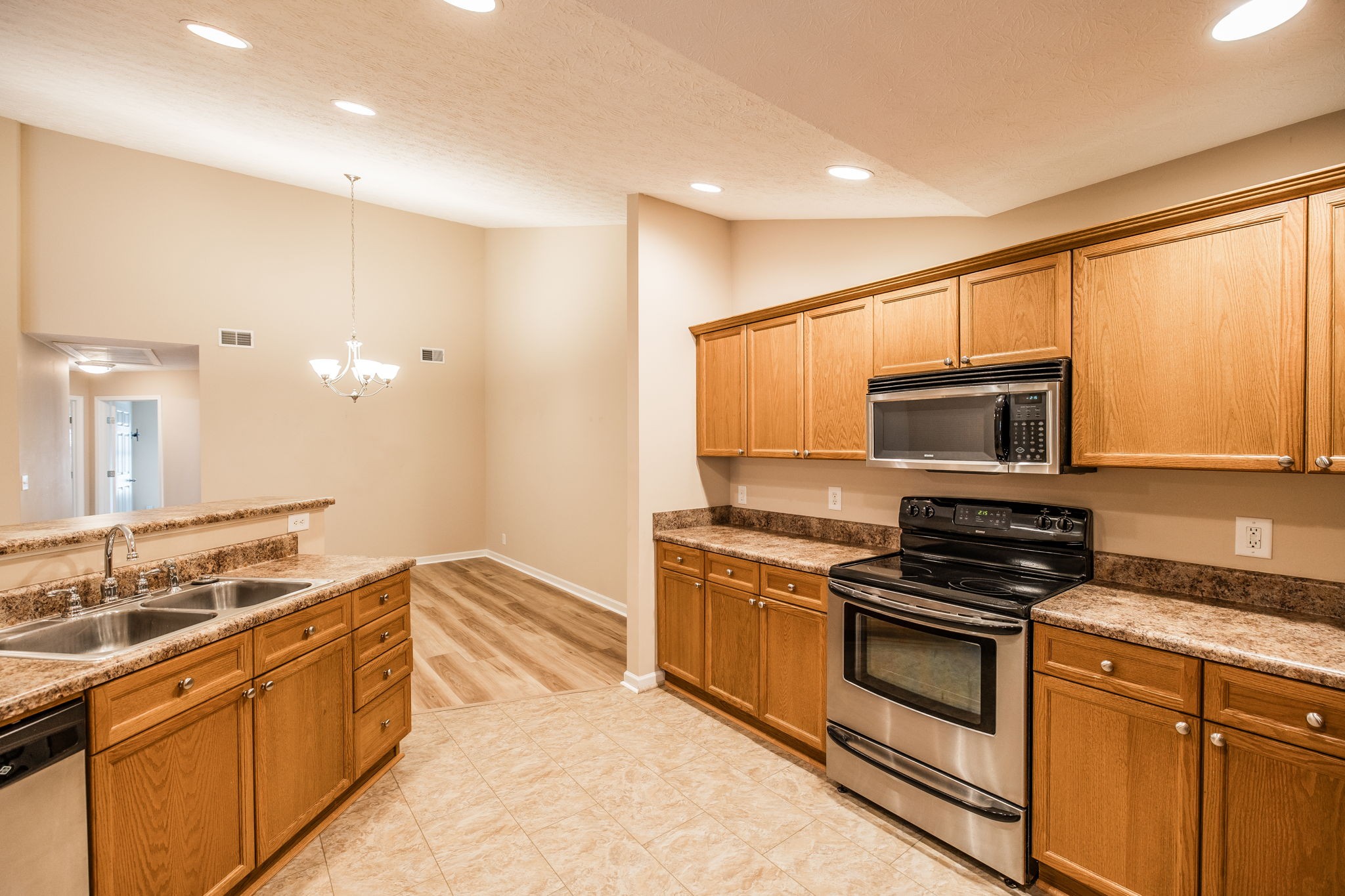 395 Devon Chase Hl Unit: 4603