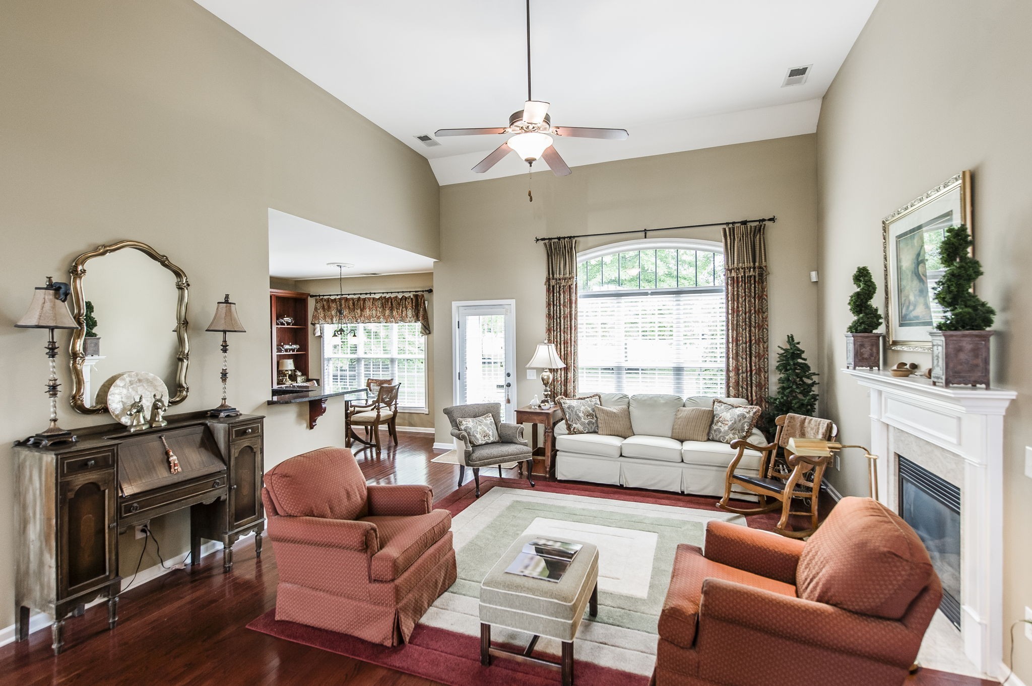 1113 Claire Ct