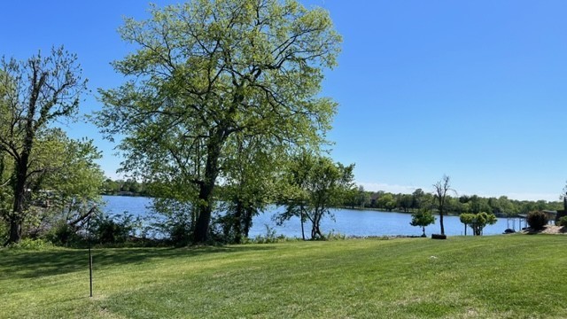 1229 Overton Cir