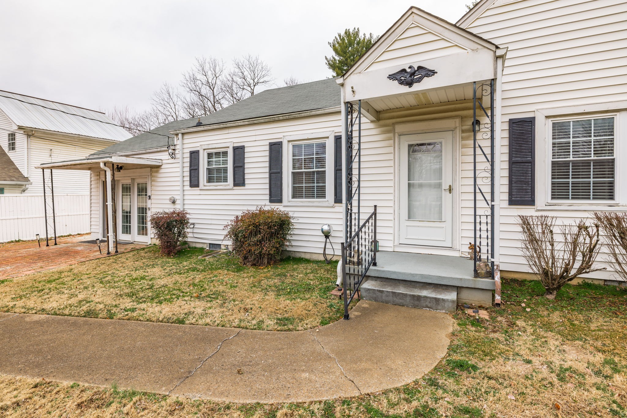 122 Coles Ferry Rd