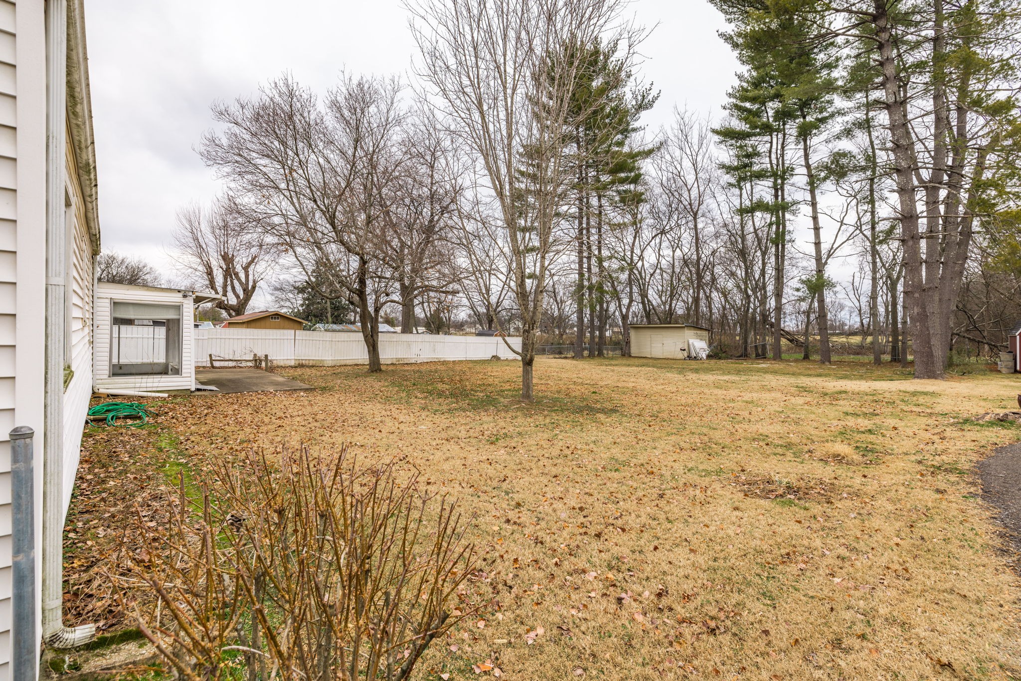 122 Coles Ferry Rd