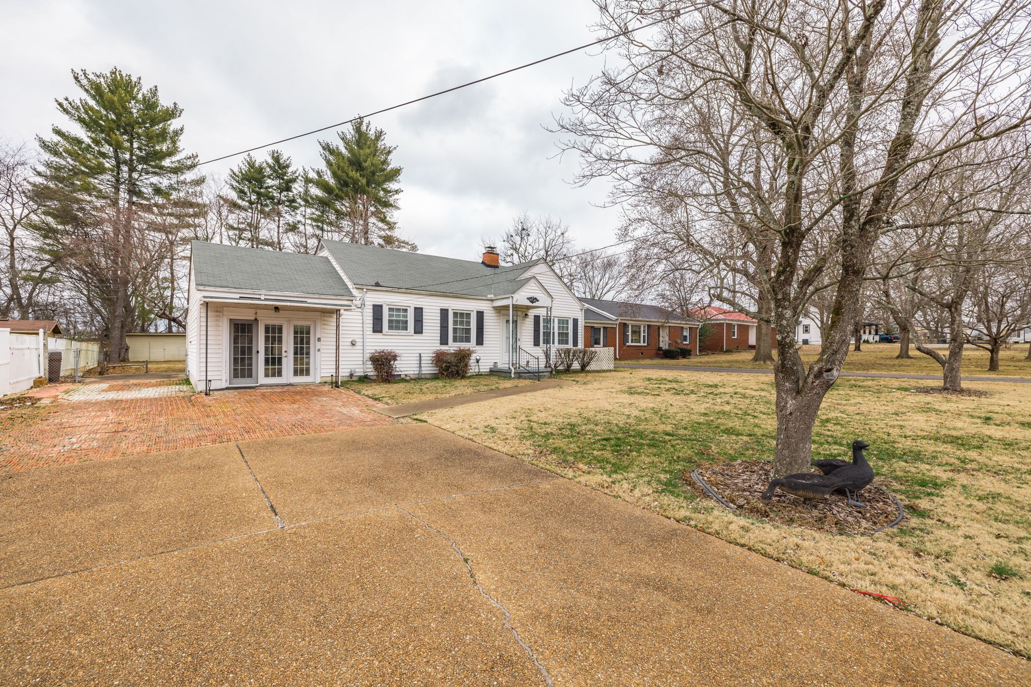 122 Coles Ferry Rd