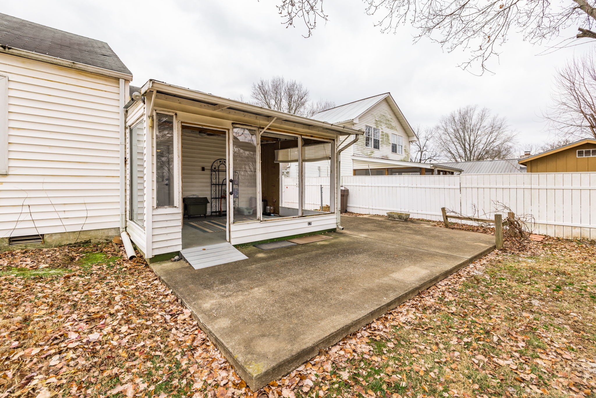 122 Coles Ferry Rd