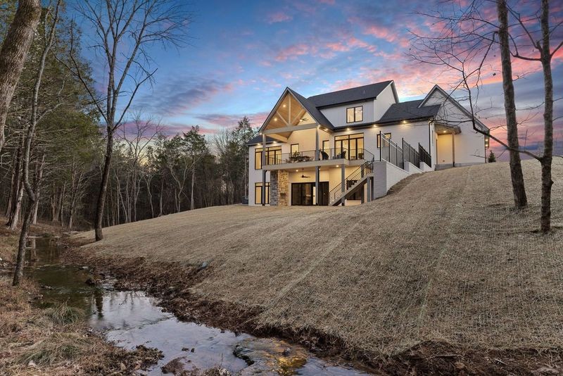 1046 Parsons Way