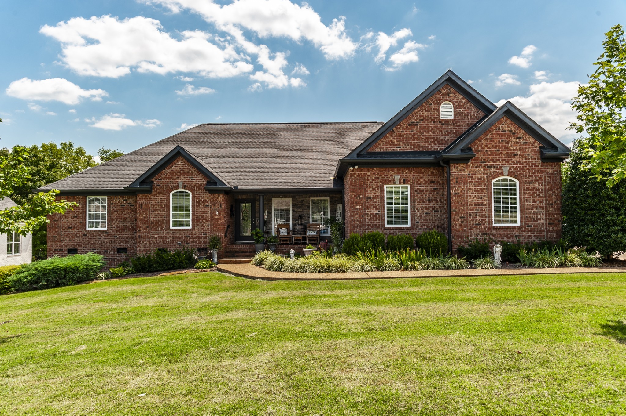 157 Grandview Cir