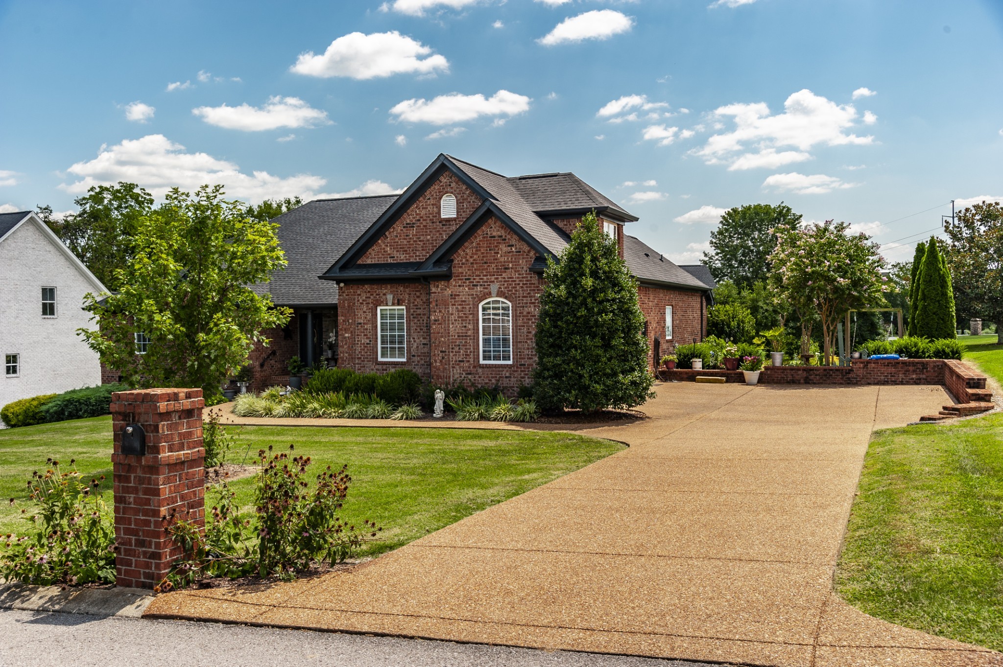 157 Grandview Cir