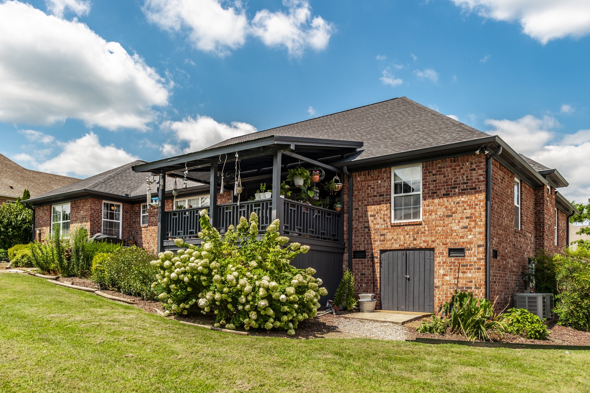157 Grandview Cir
