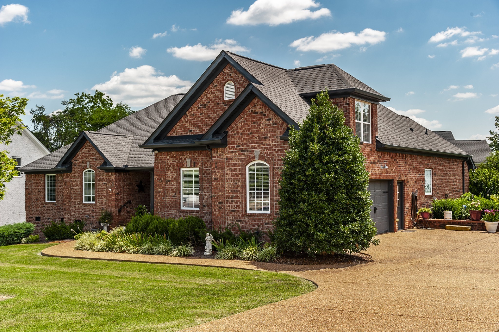 157 Grandview Cir