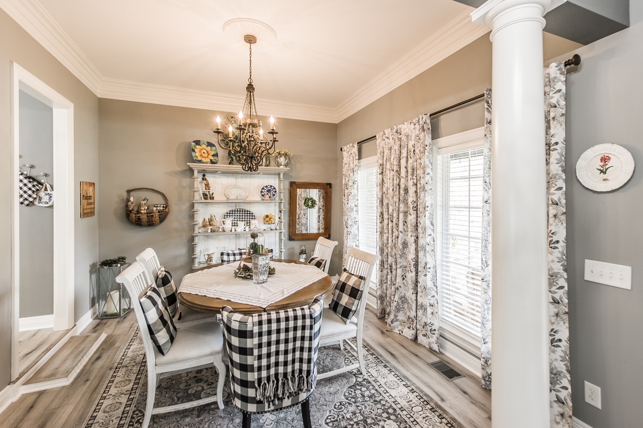 157 Grandview Cir