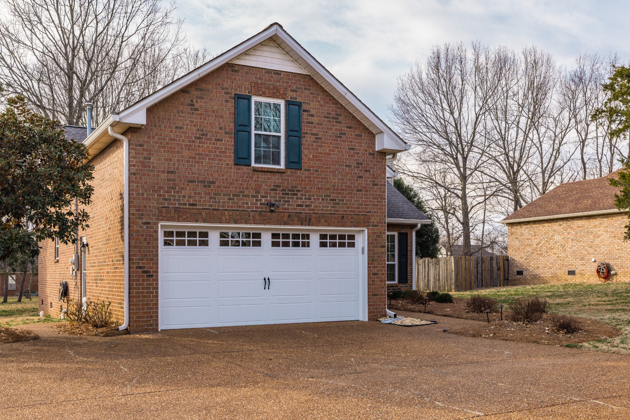 205 Lakeside Park Dr
