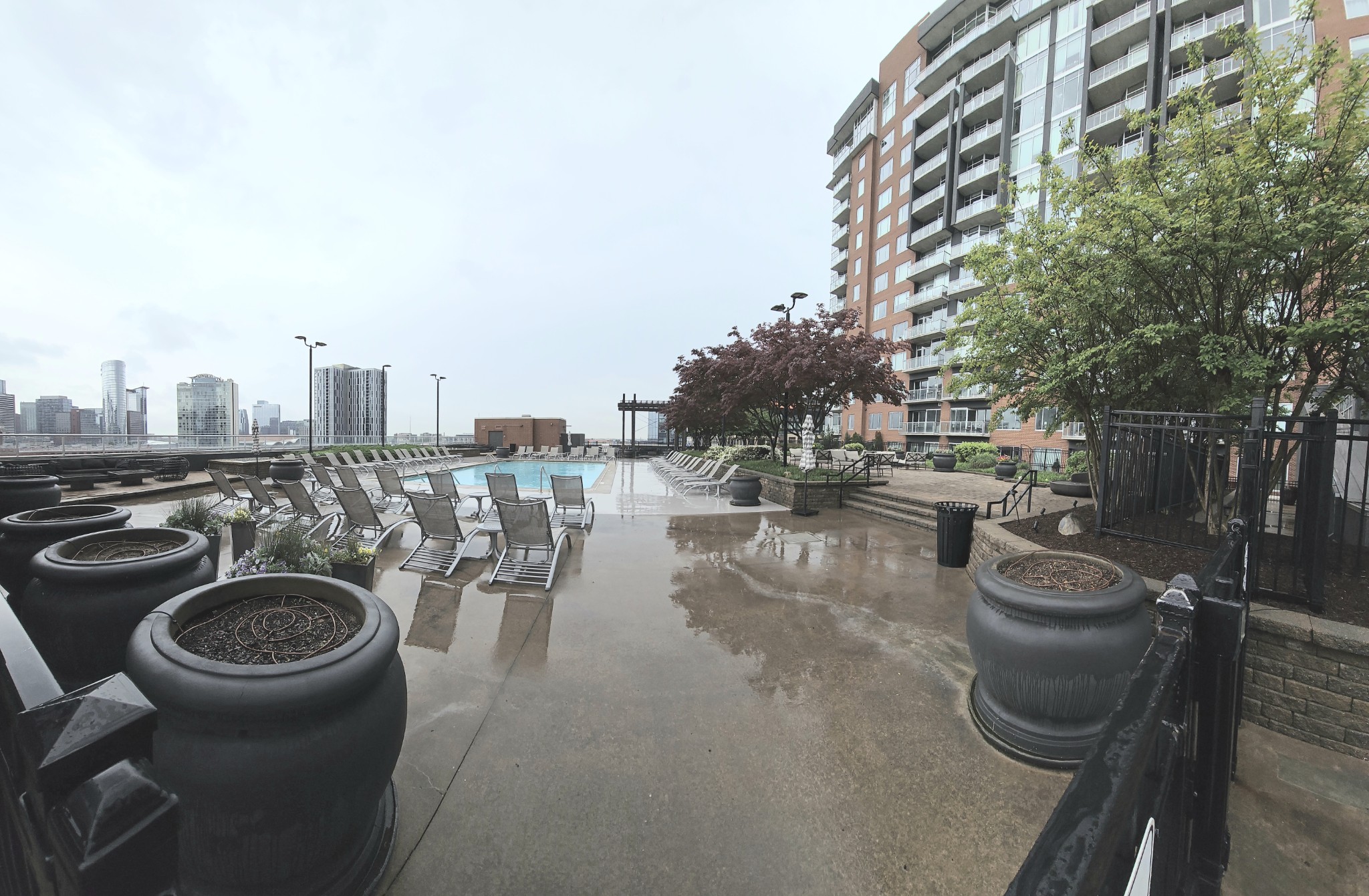 600 12th Ave, S Unit: 512