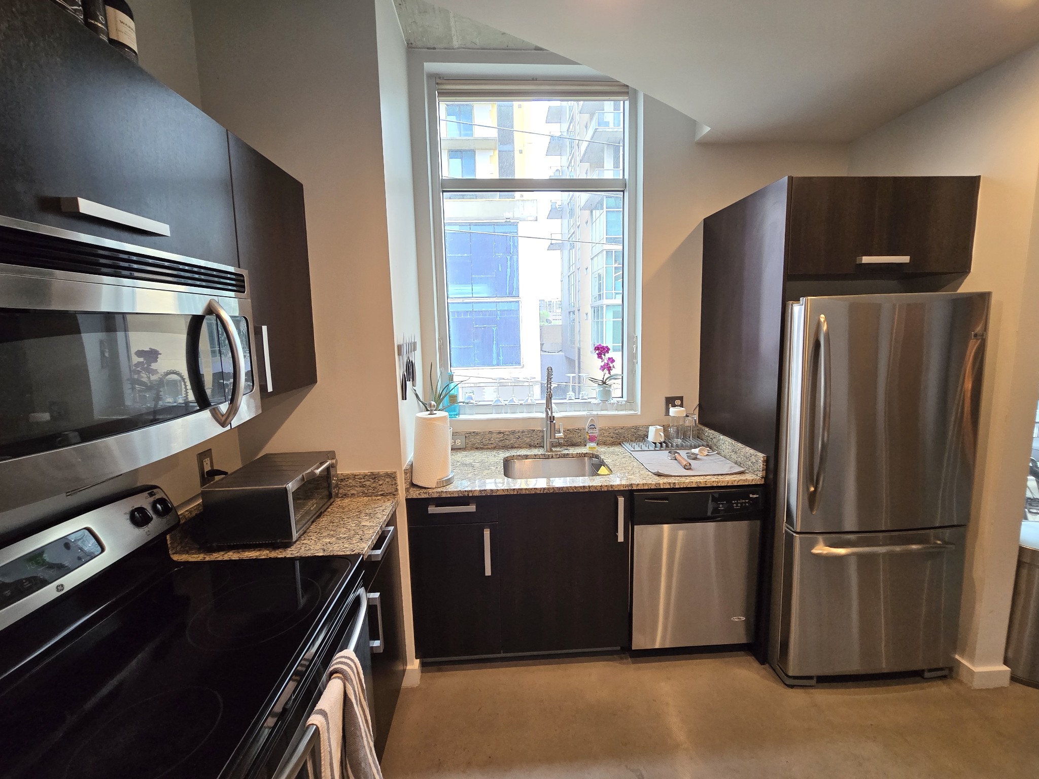 600 12th Ave, S Unit: 512