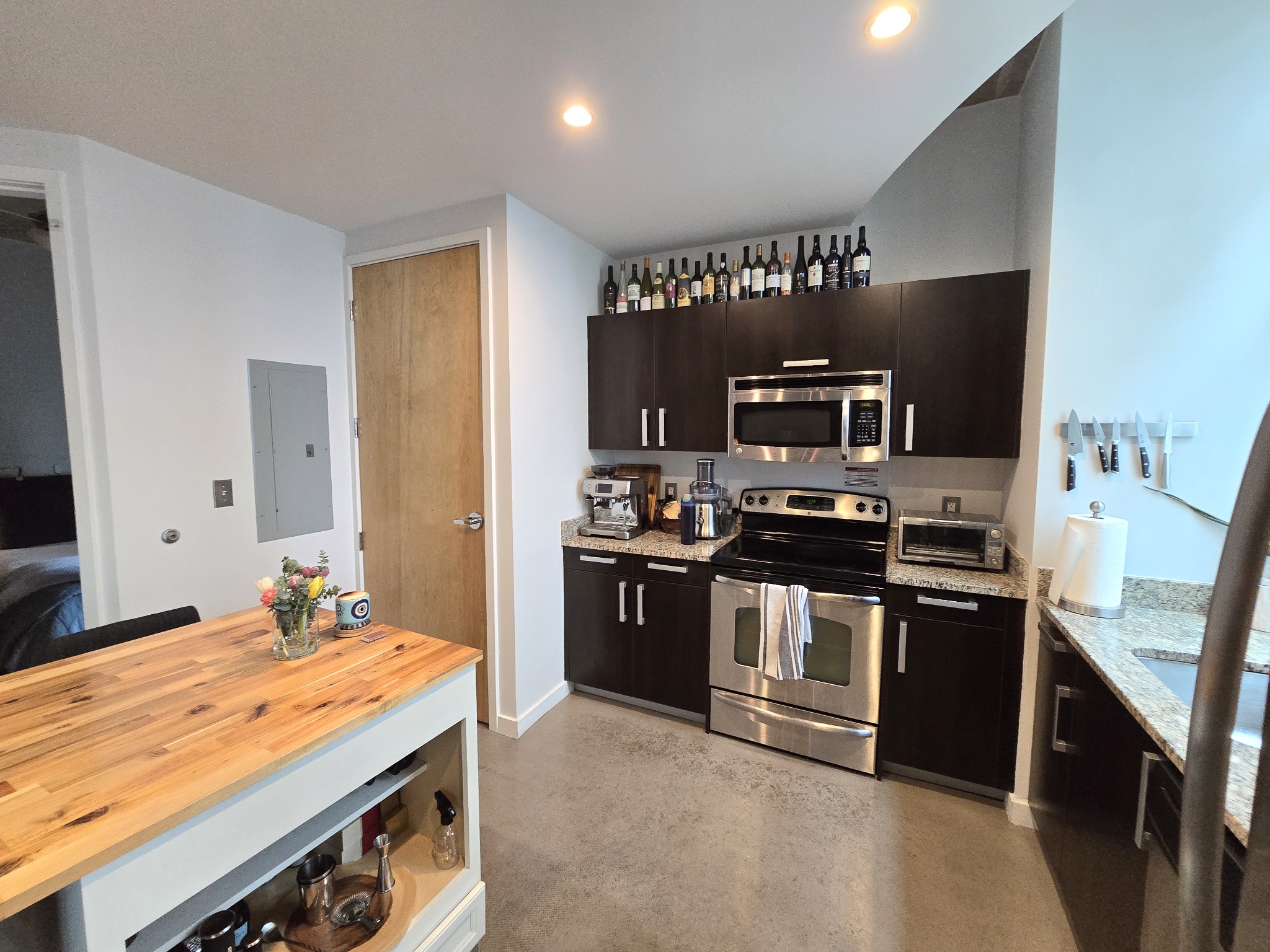 600 12th Ave, S Unit: 512
