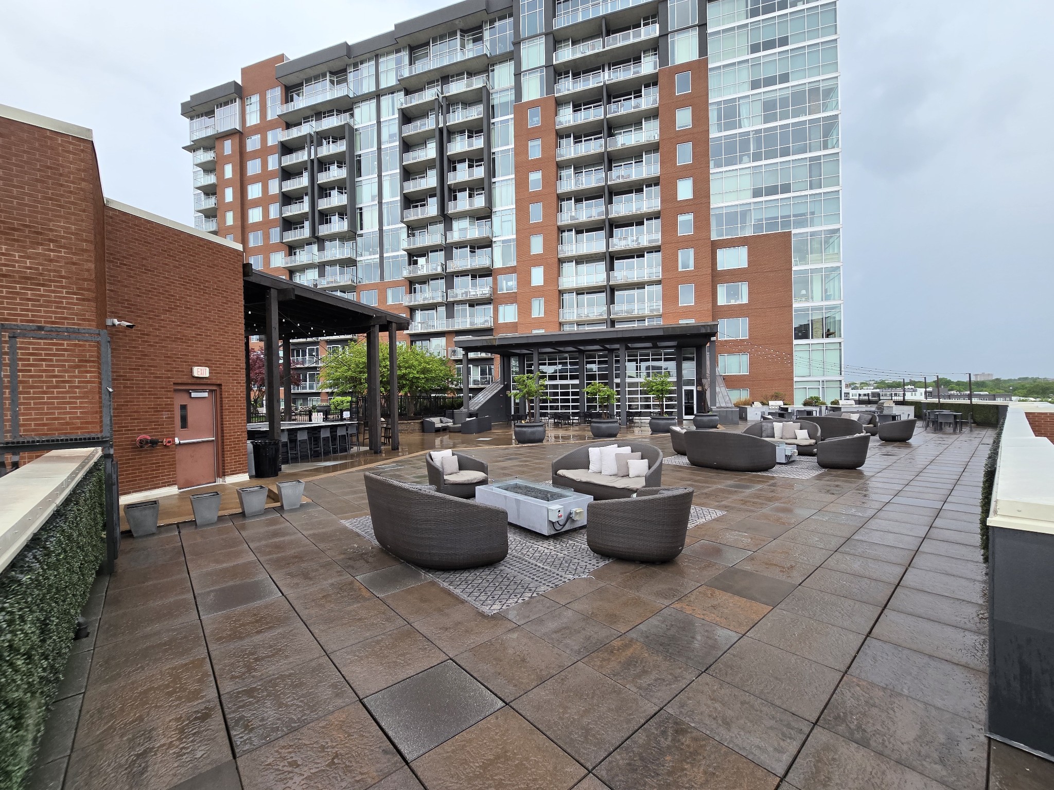 600 12th Ave, S Unit: 512