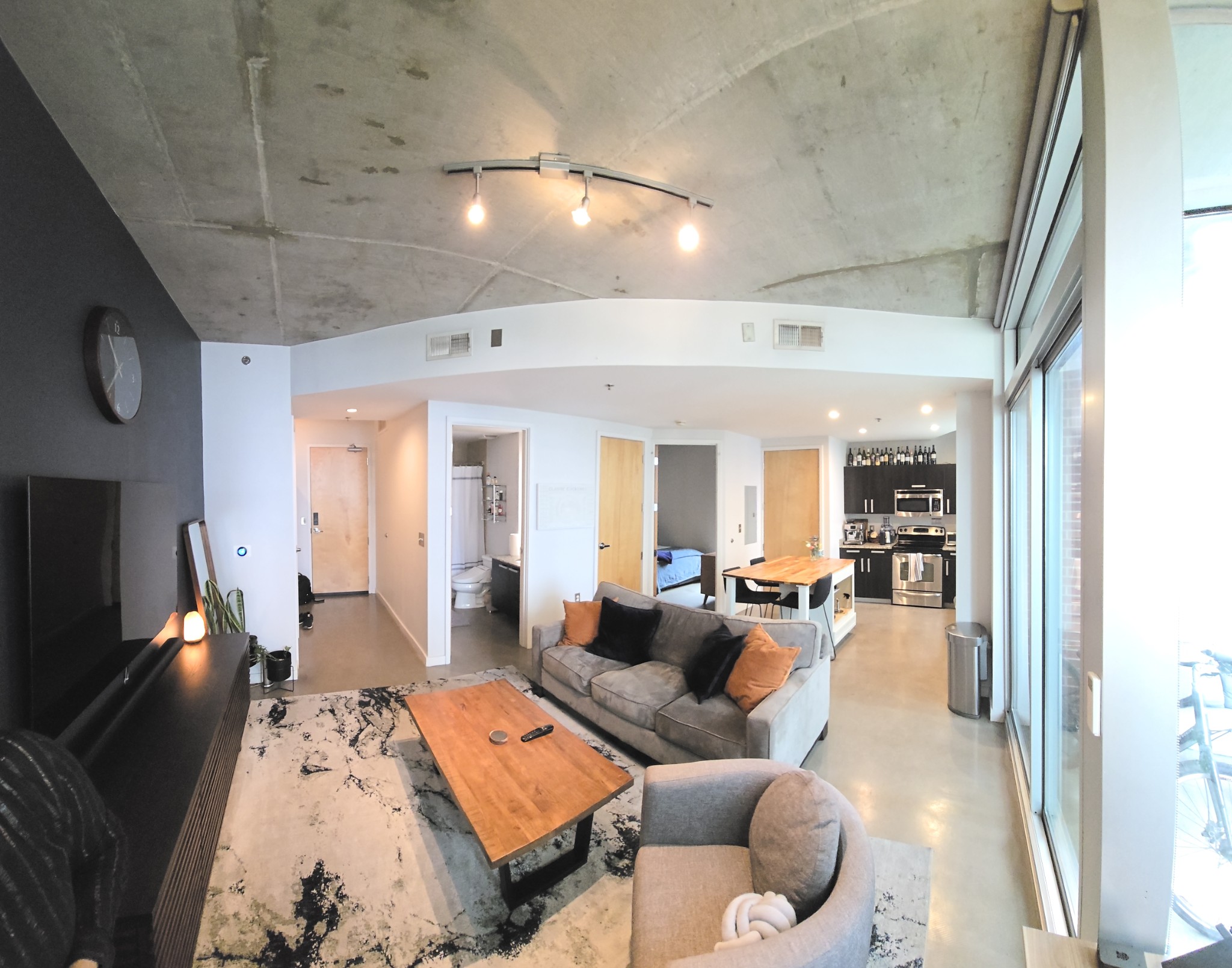 600 12th Ave, S Unit: 512