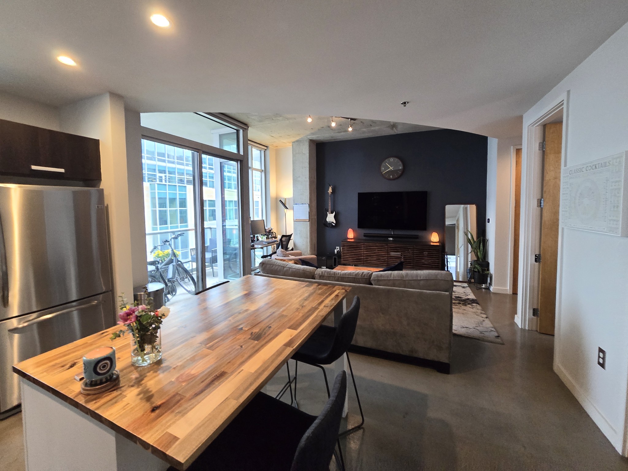 600 12th Ave, S Unit: 512