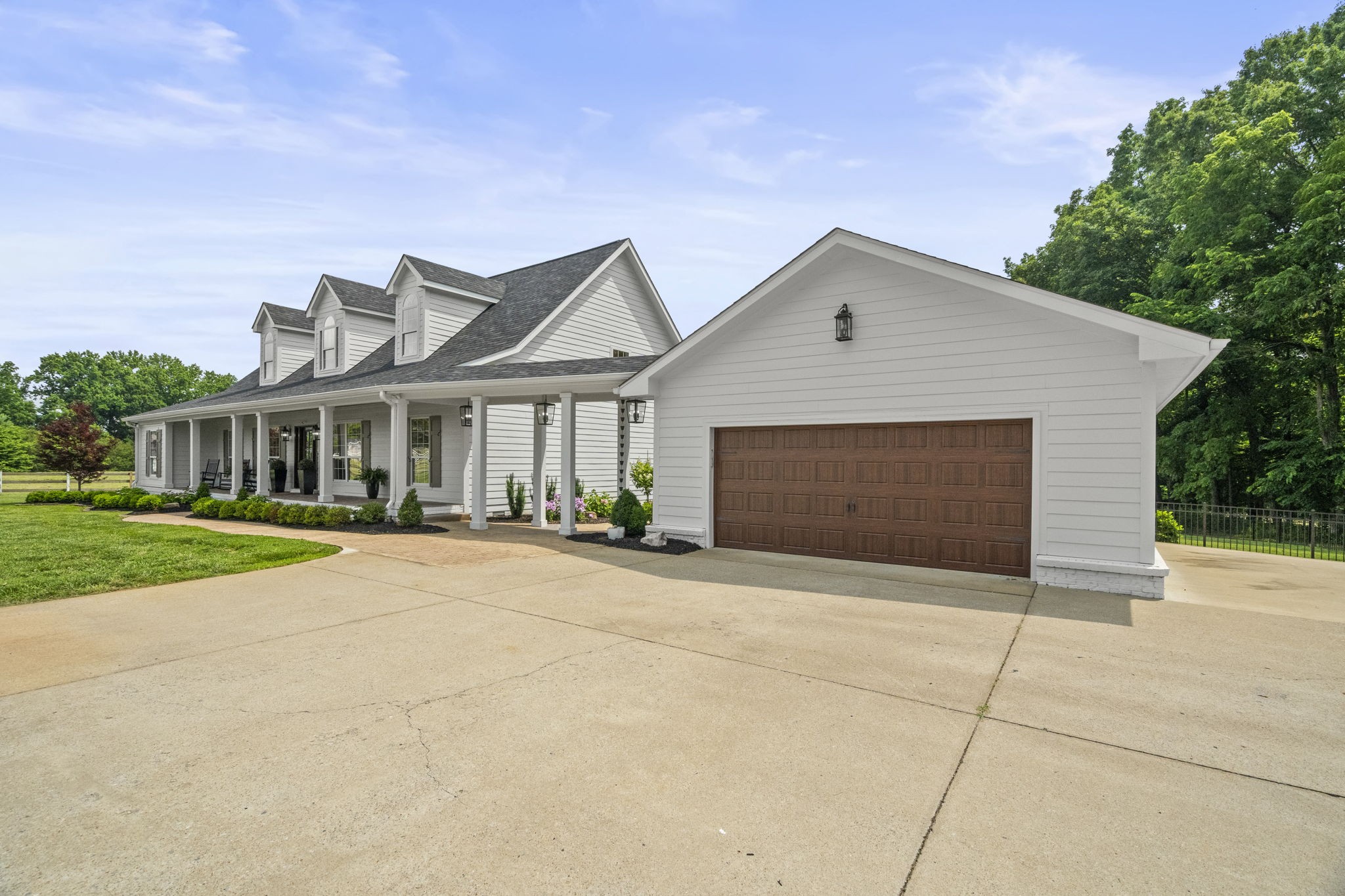 8085 Highway 25, E