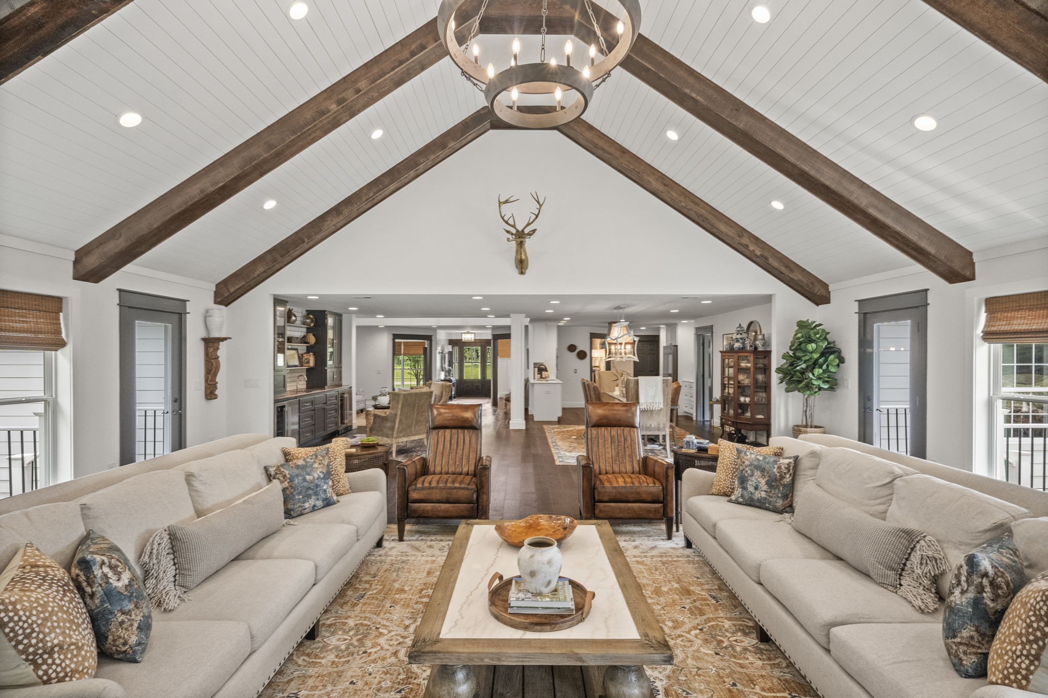 8085 Highway 25, E