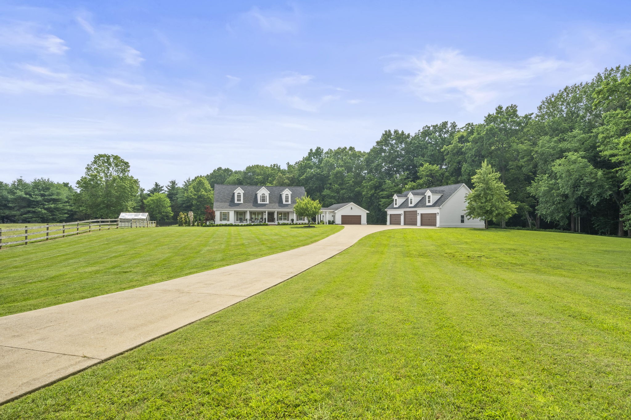 8085 Highway 25, E