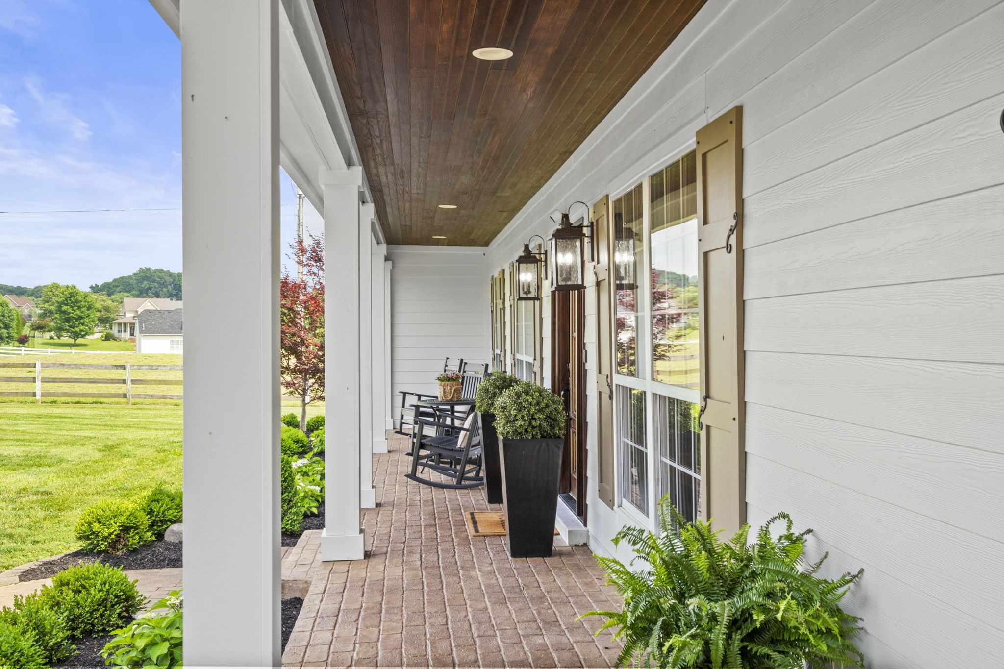 8085 Highway 25, E