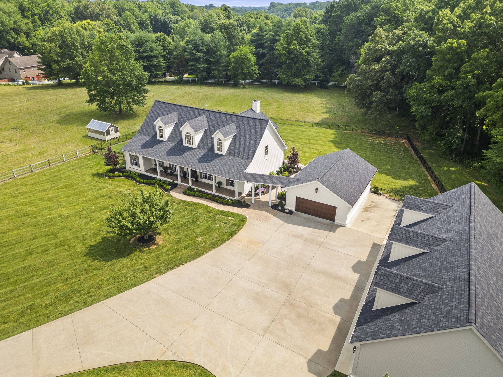8085 Highway 25, E