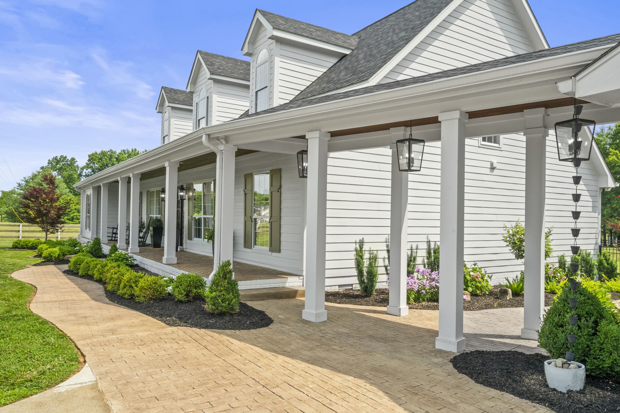 8085 Highway 25, E