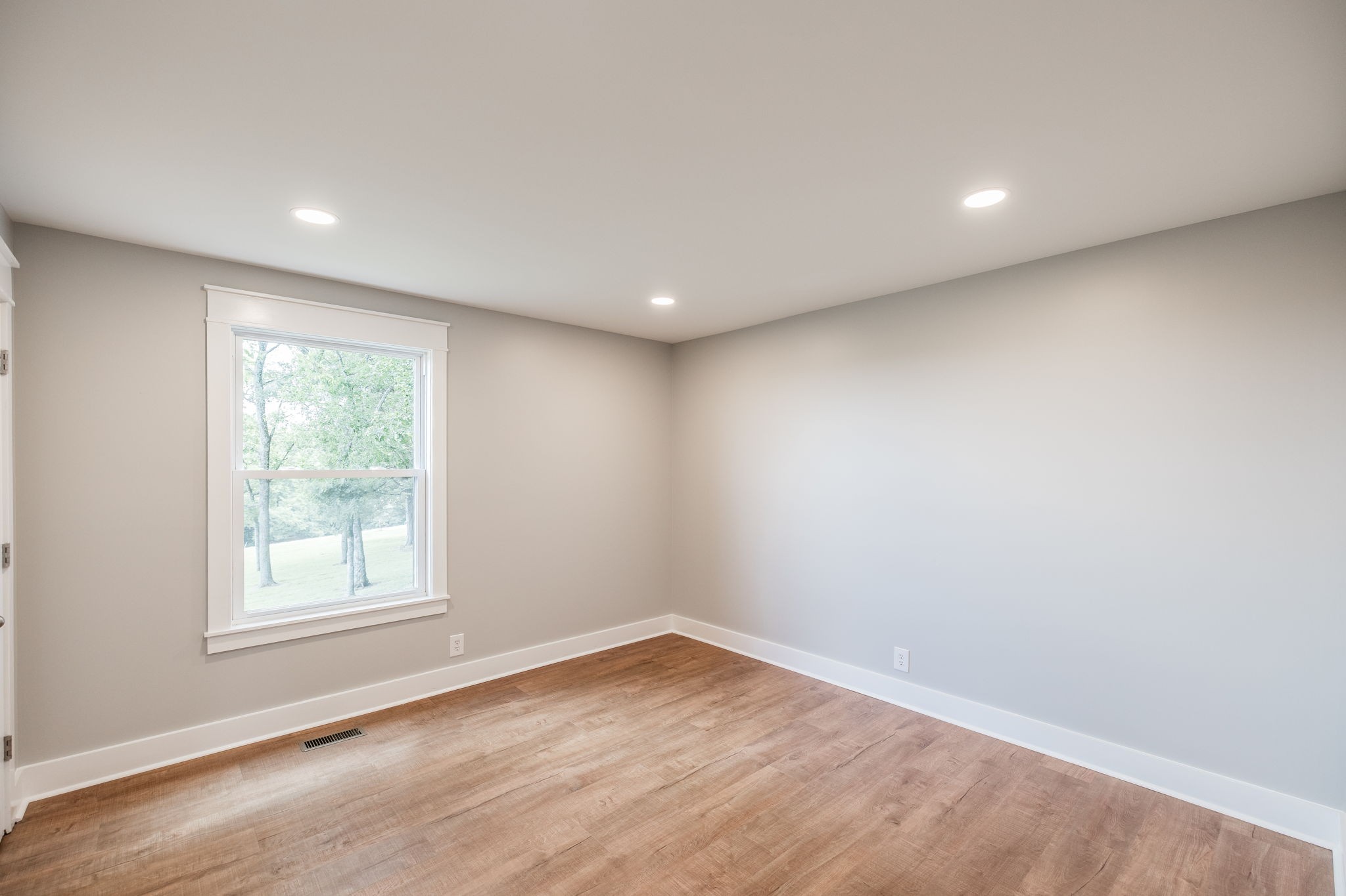 122 Caldwell Dr
