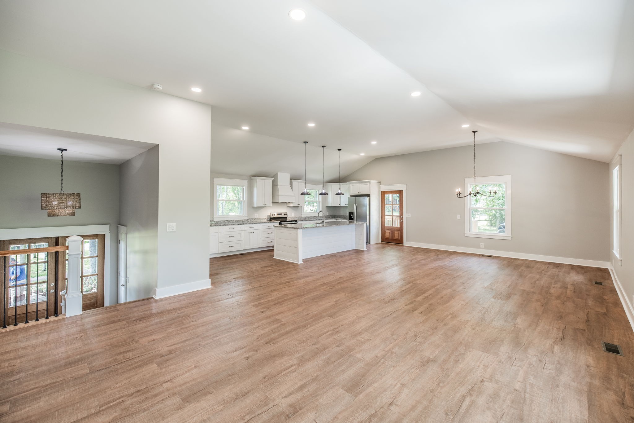 122 Caldwell Dr