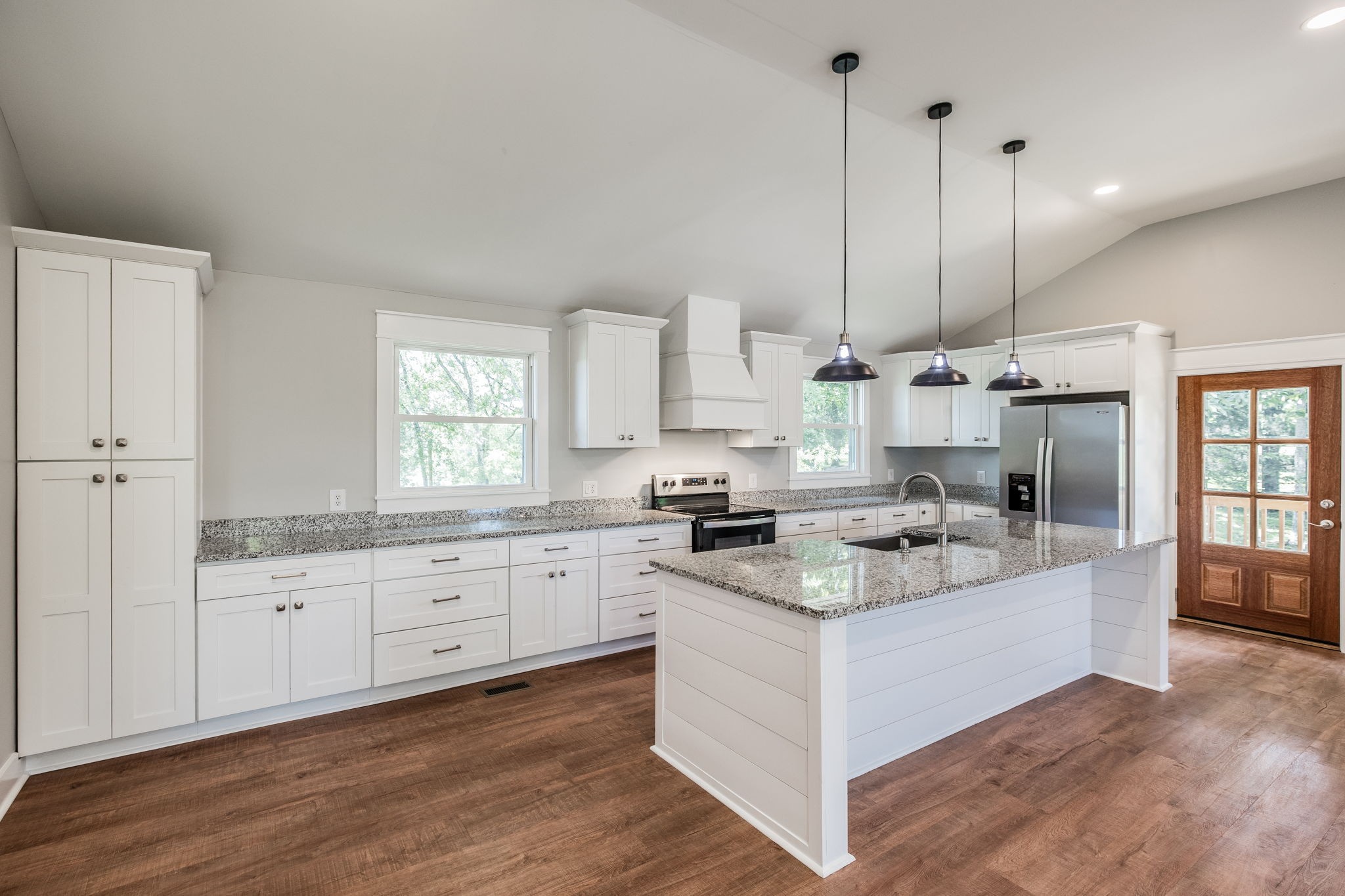 122 Caldwell Dr