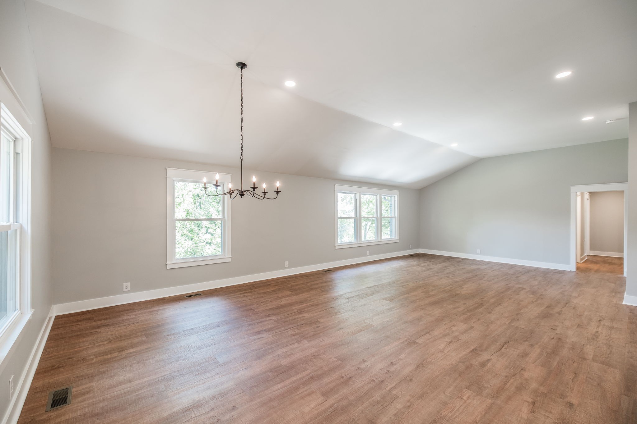 122 Caldwell Dr