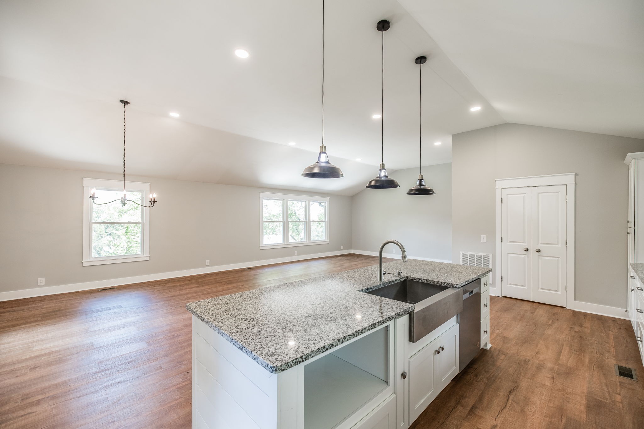122 Caldwell Dr
