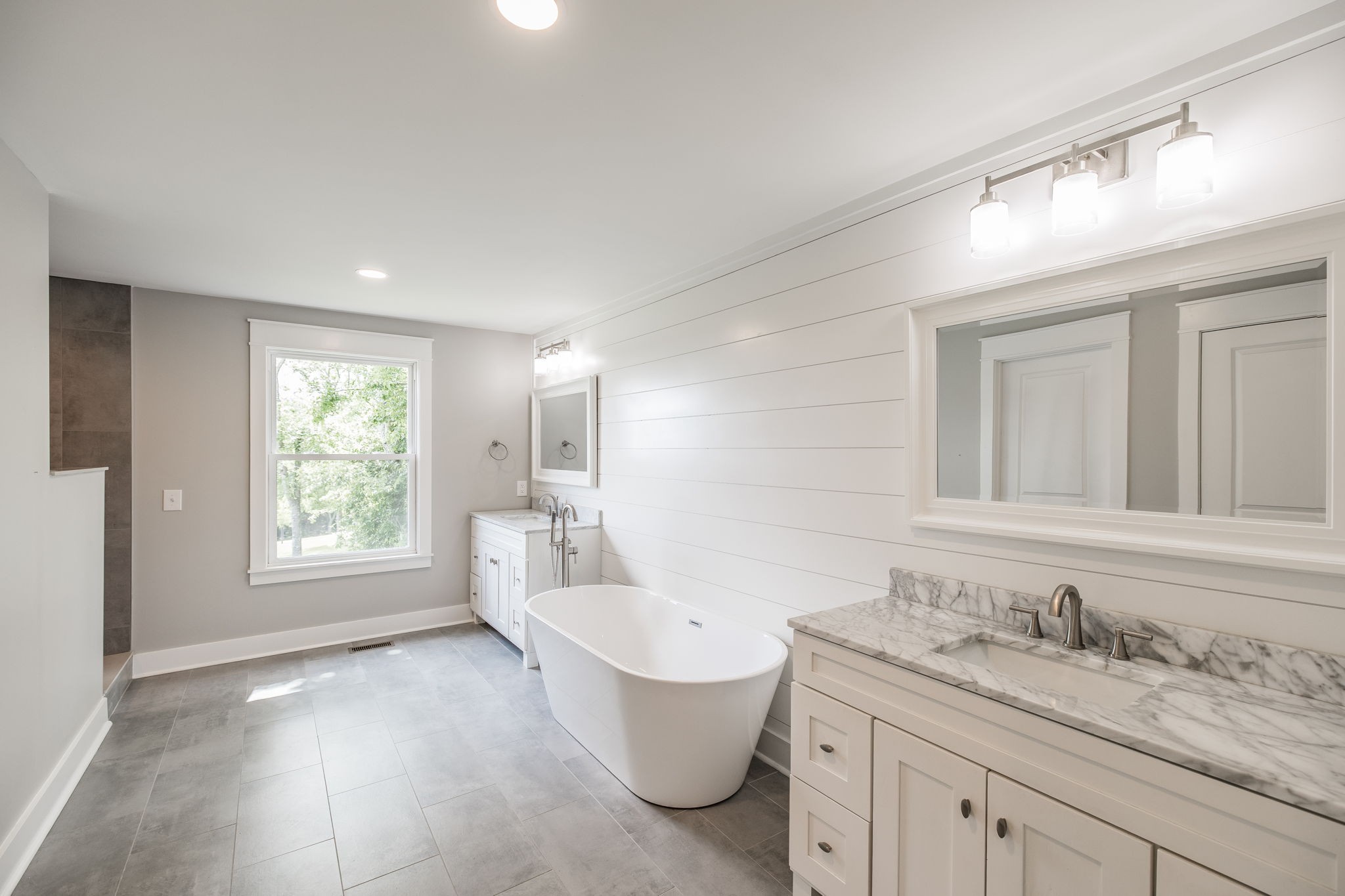 122 Caldwell Dr