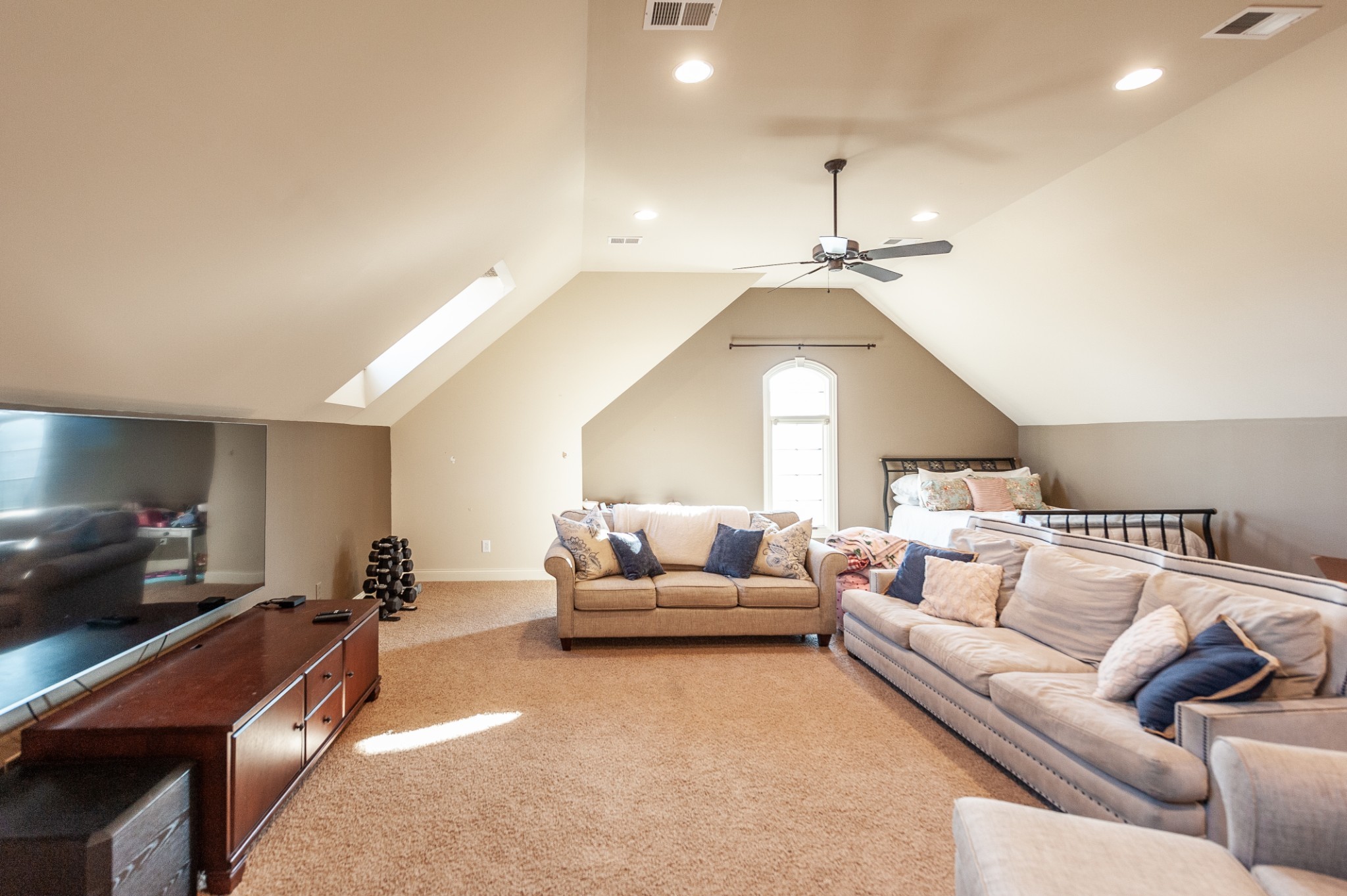 2436 Long Hollow Pike