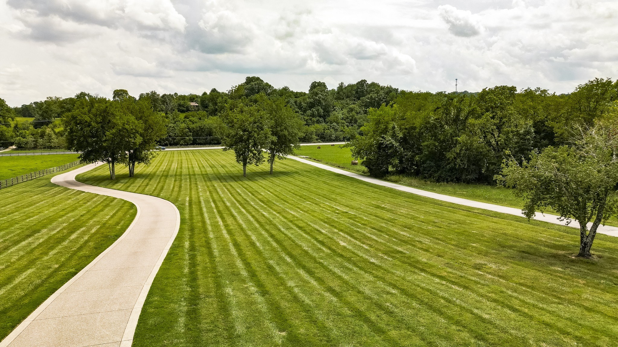 2436 Long Hollow Pike