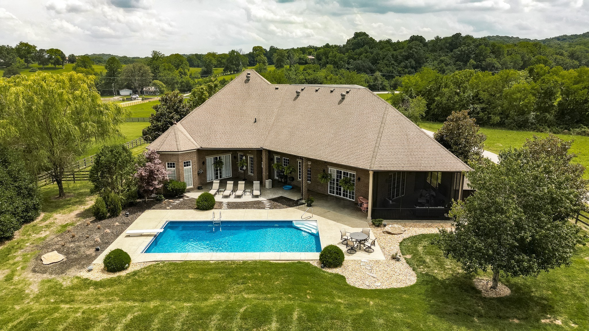 2436 Long Hollow Pike