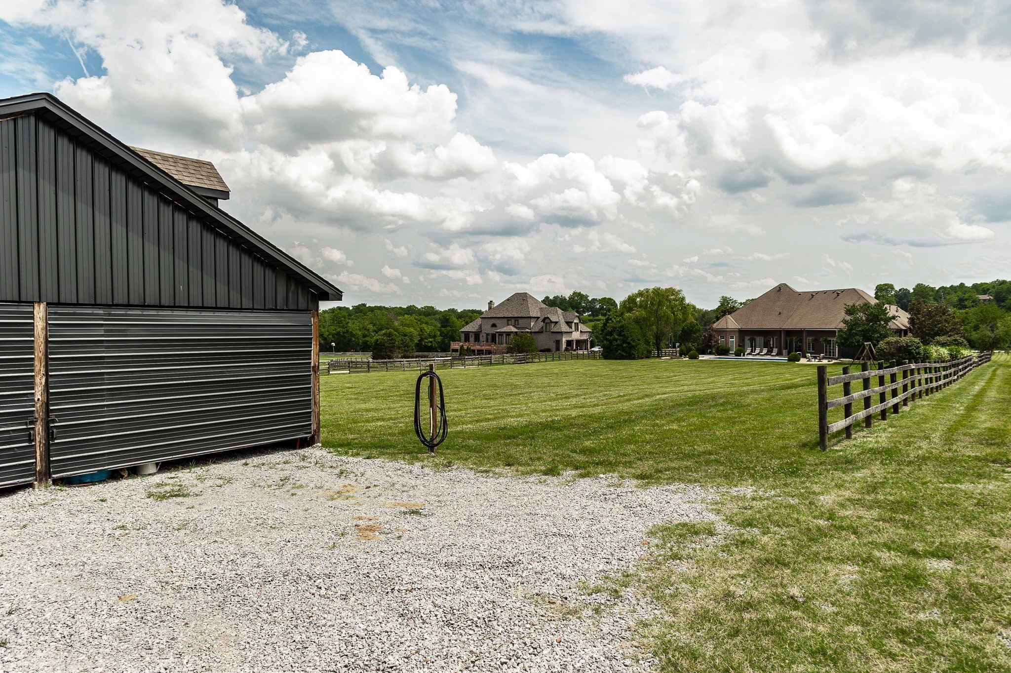 2436 Long Hollow Pike