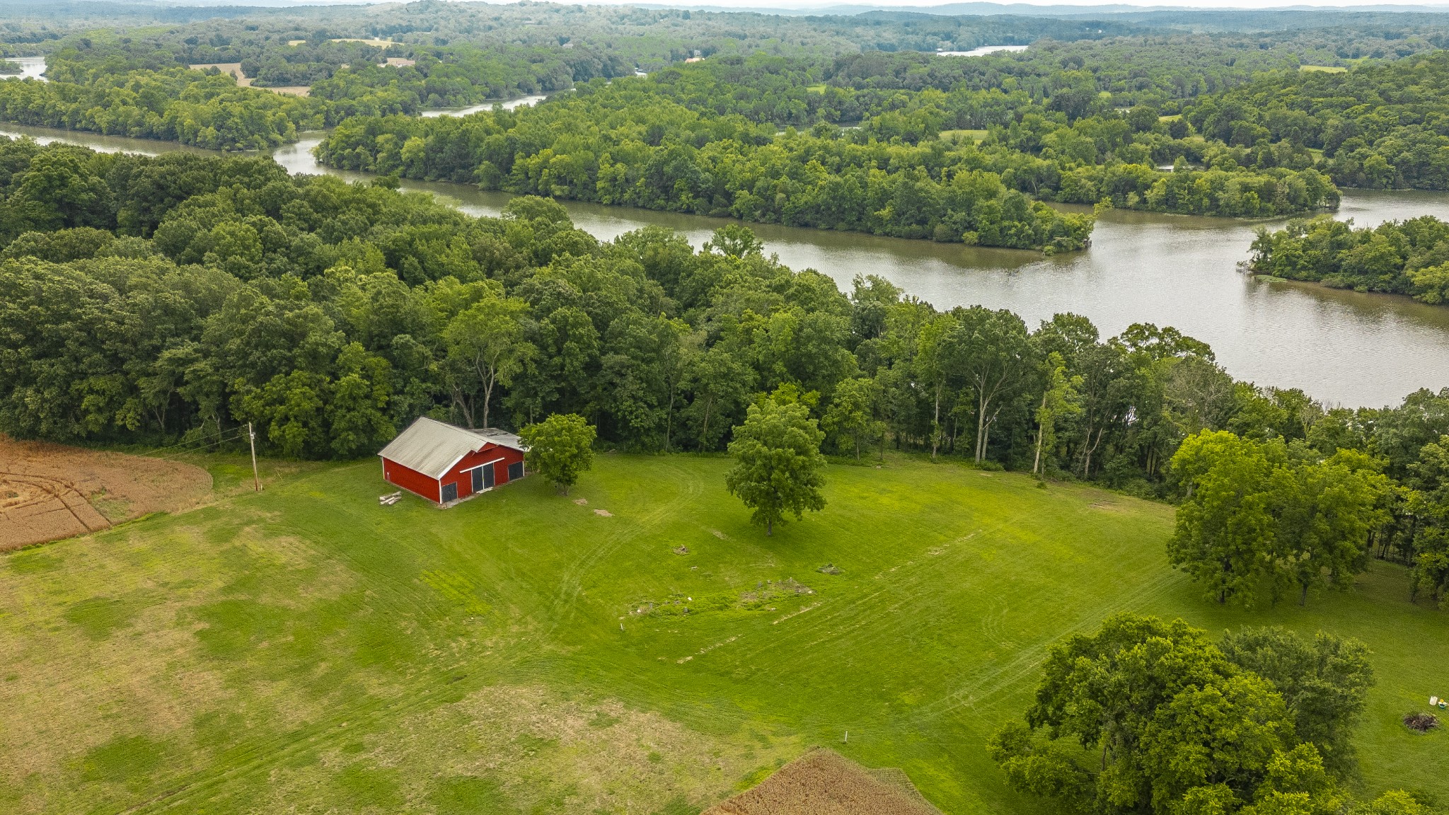 1113 E Robertson Rd