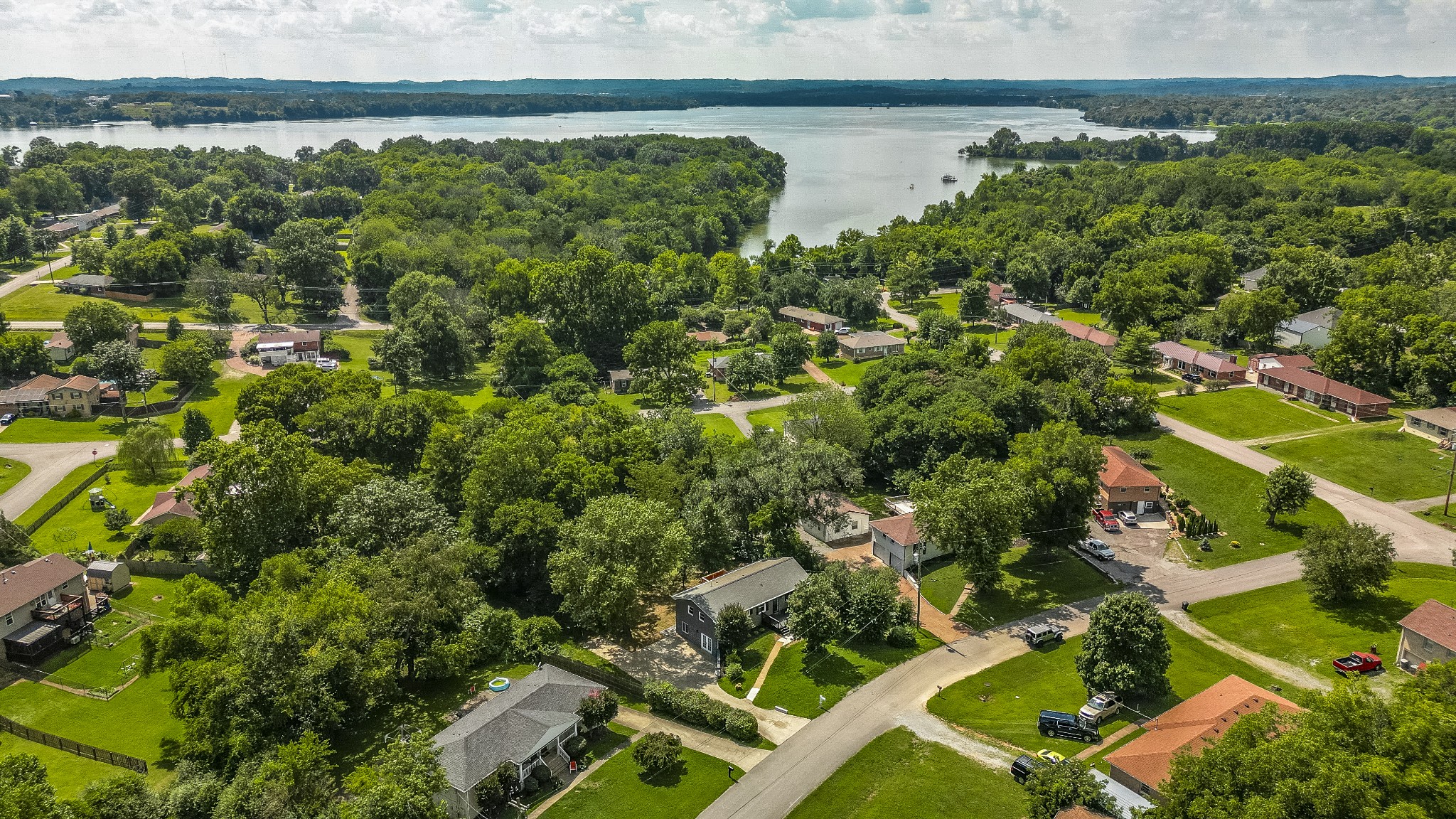 104 Dolphus Dr