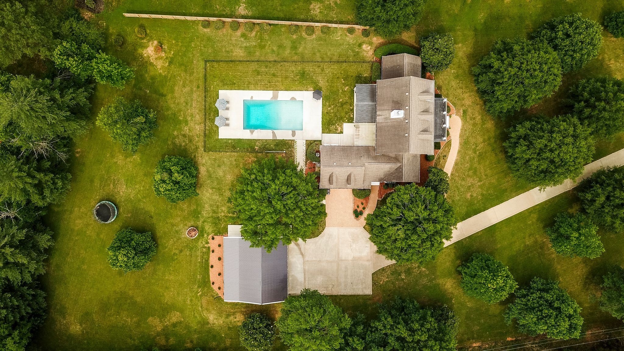 6484 Lickton Pike
