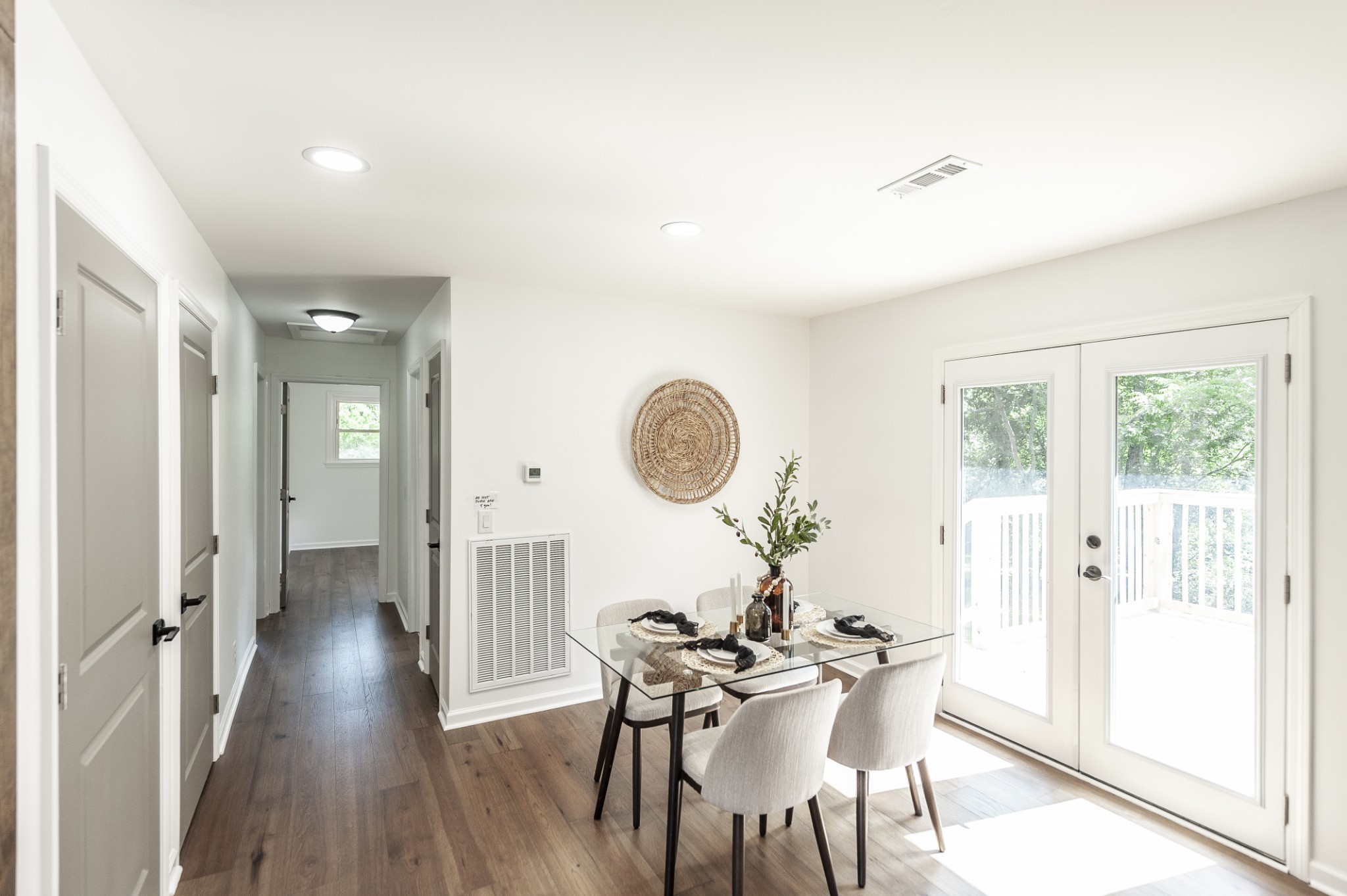 104 Dolphus Dr