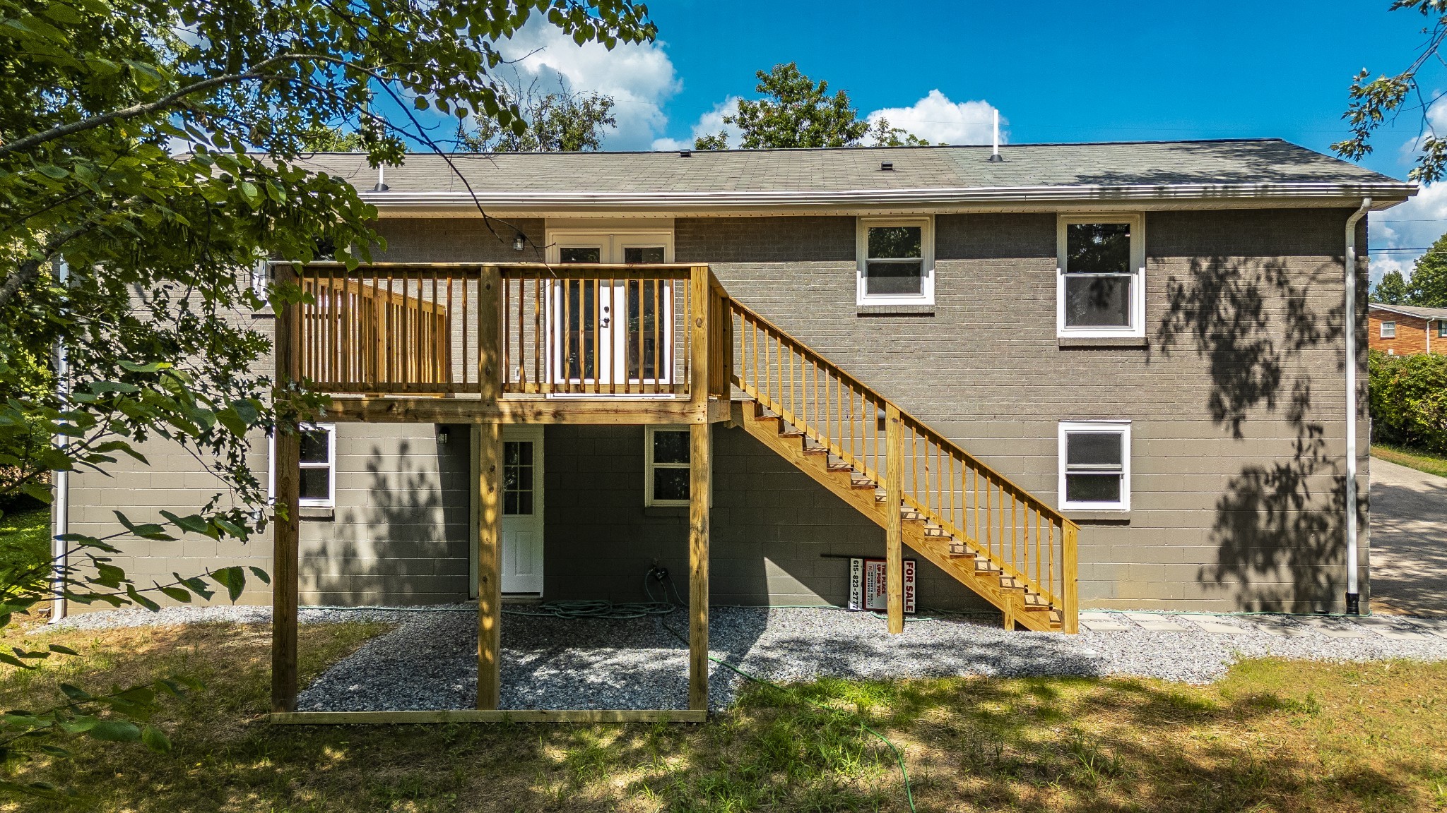 104 Dolphus Dr