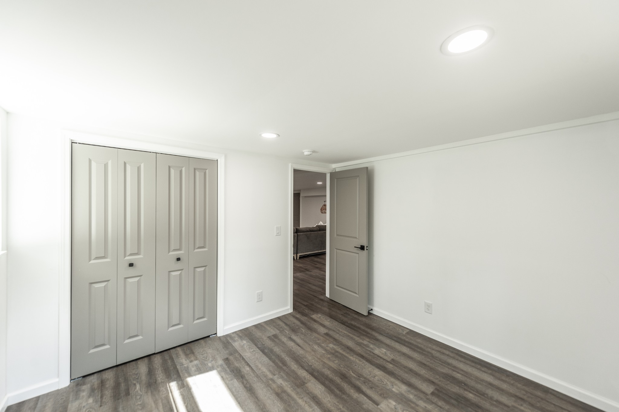 104 Dolphus Dr