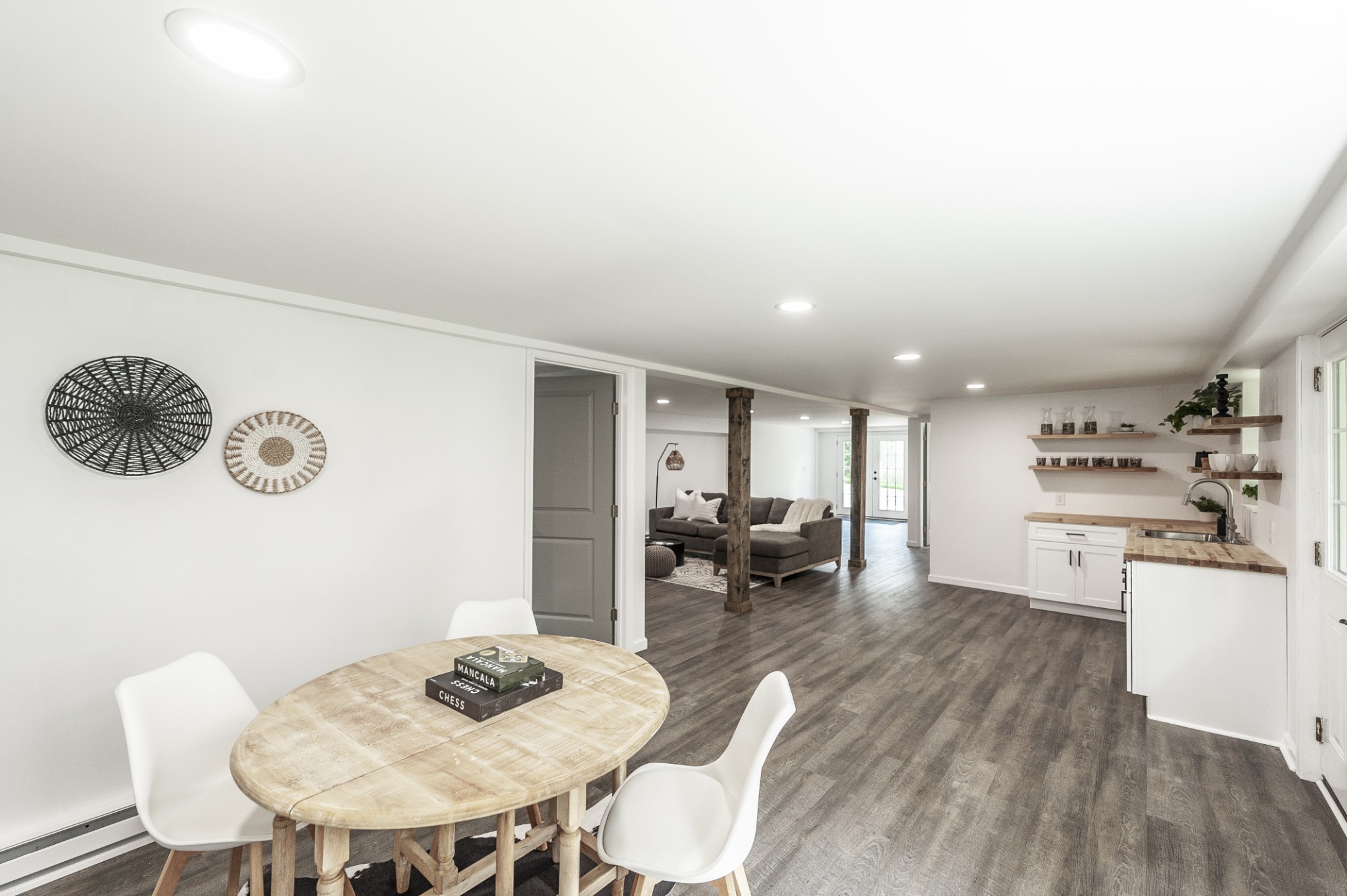 104 Dolphus Dr