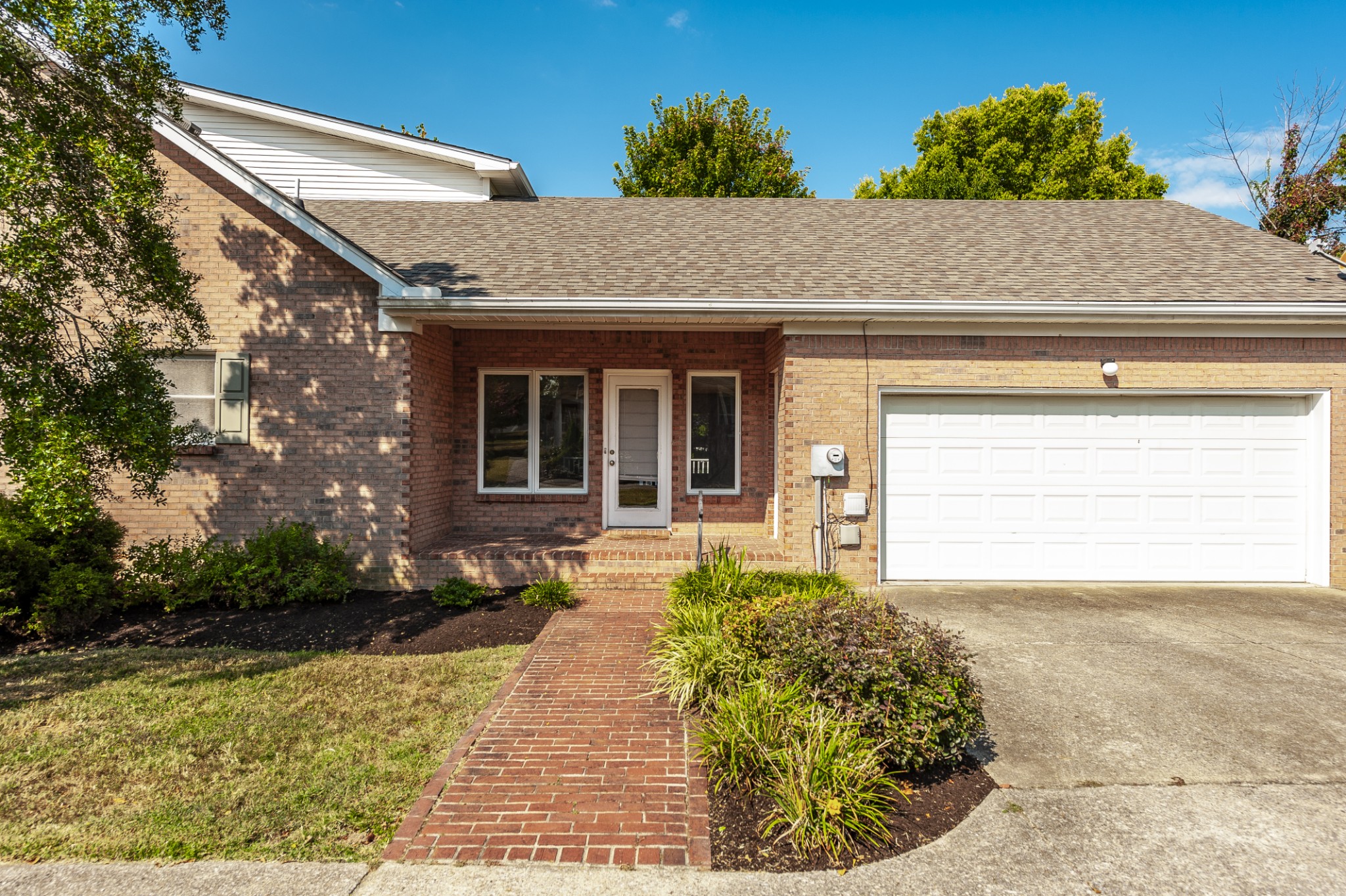 142 Stonehouse Dr