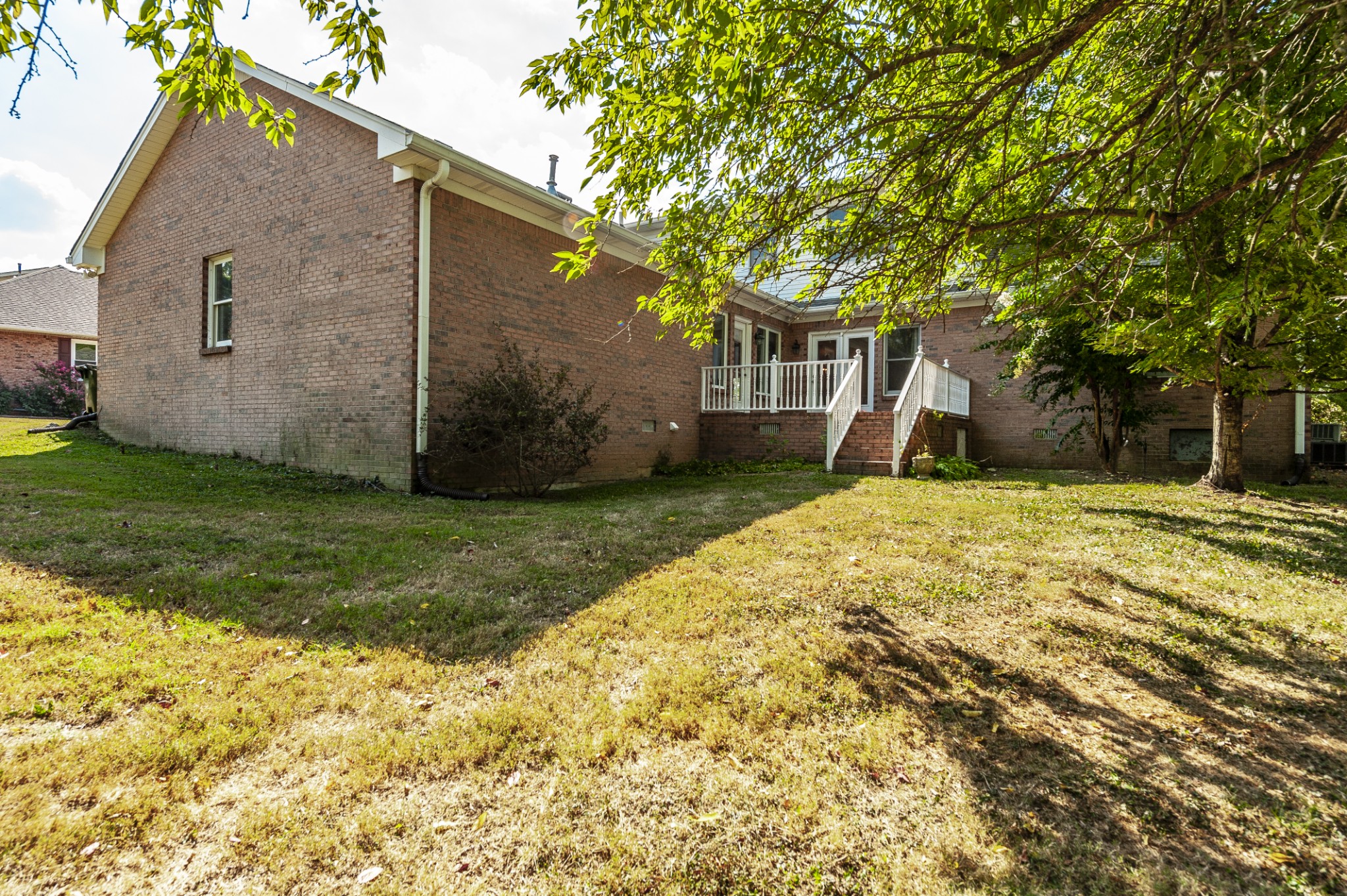 142 Stonehouse Dr