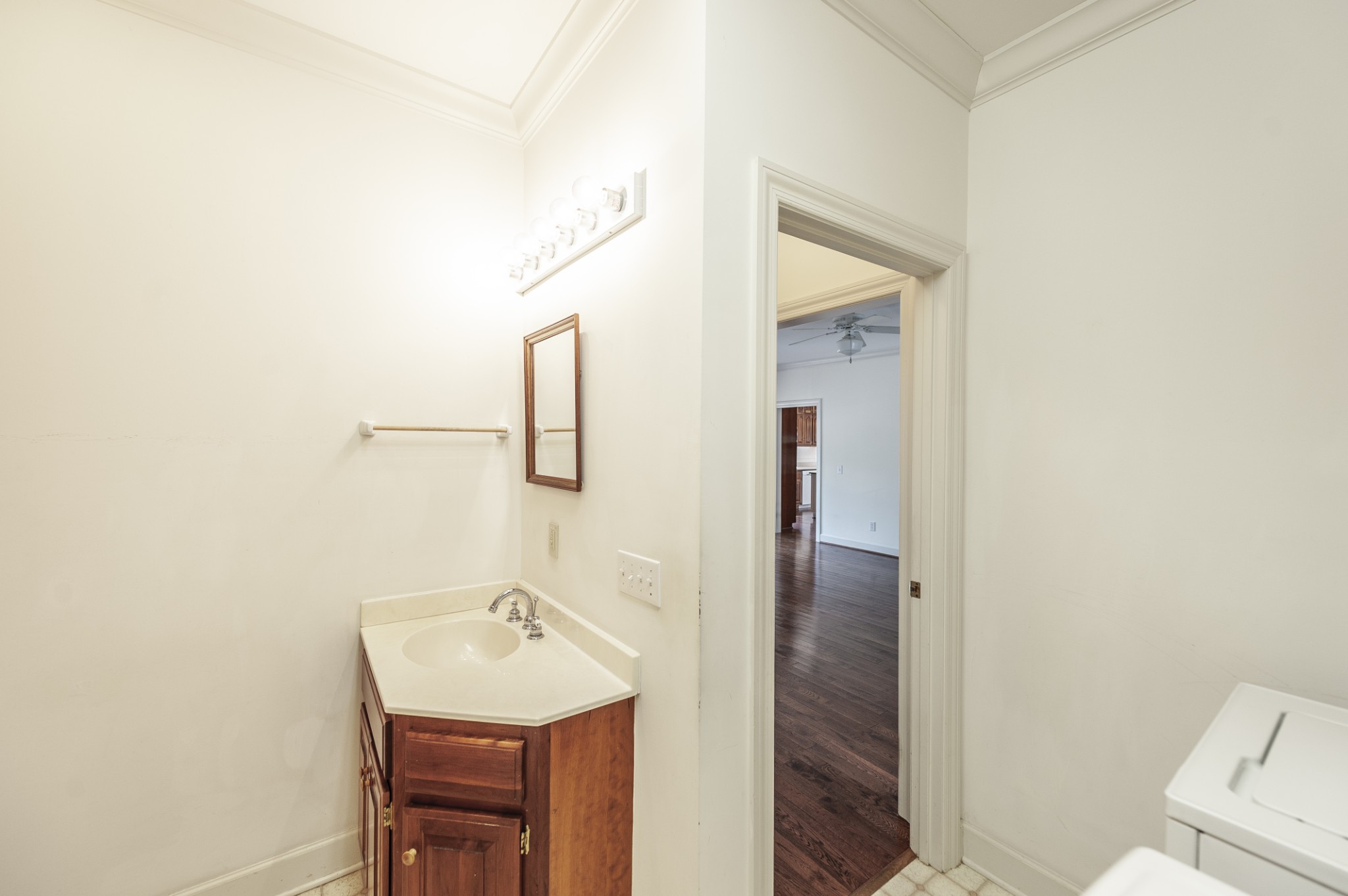 142 Stonehouse Dr