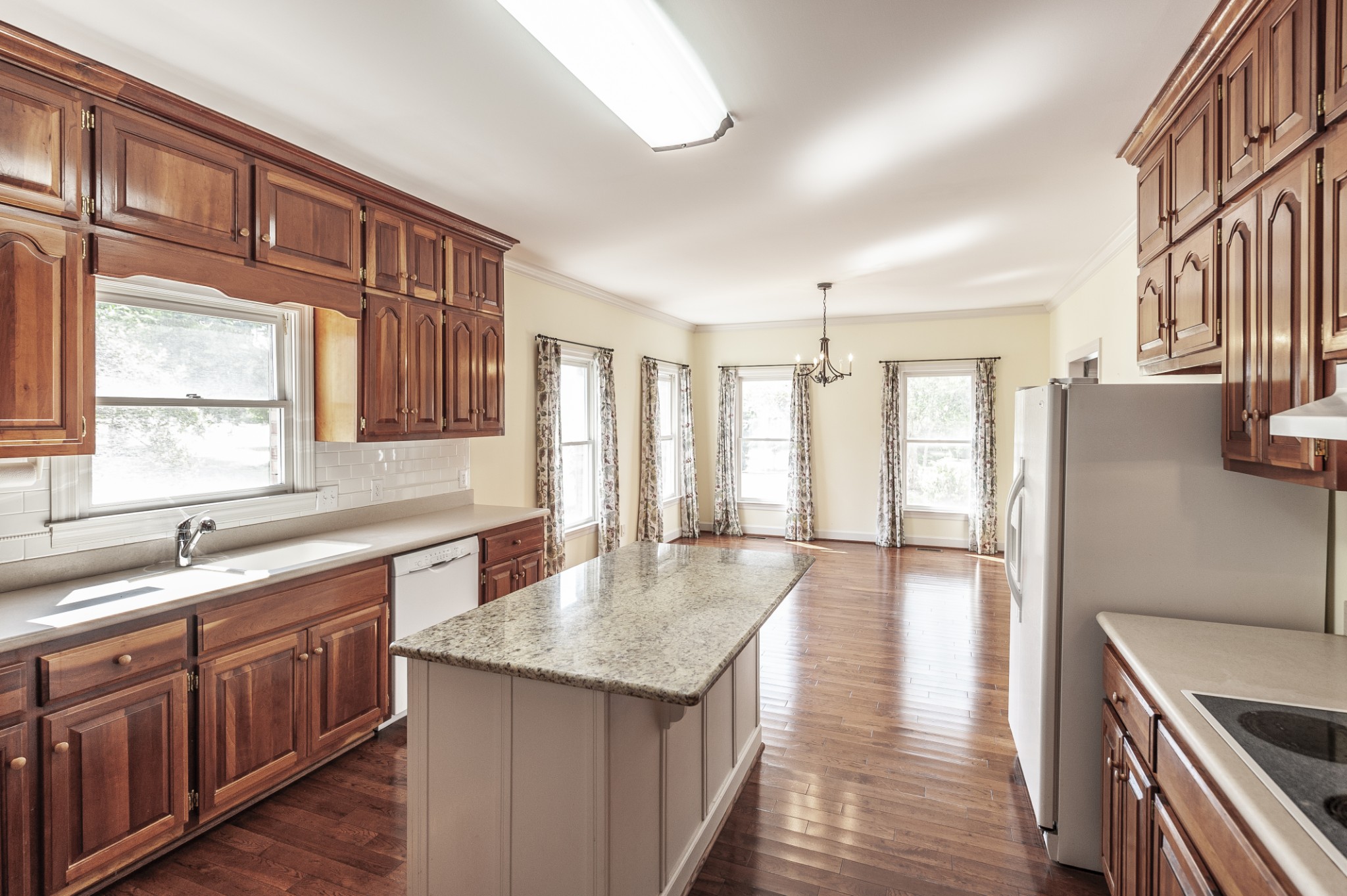 142 Stonehouse Dr
