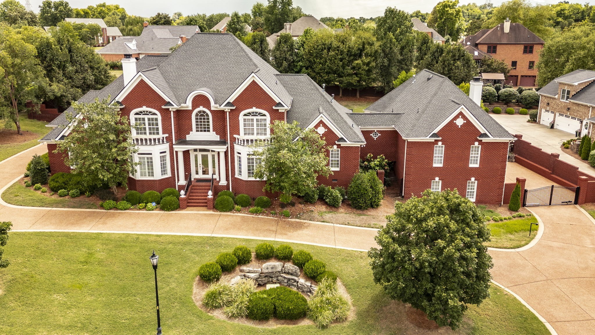 107 Mimosa Dr