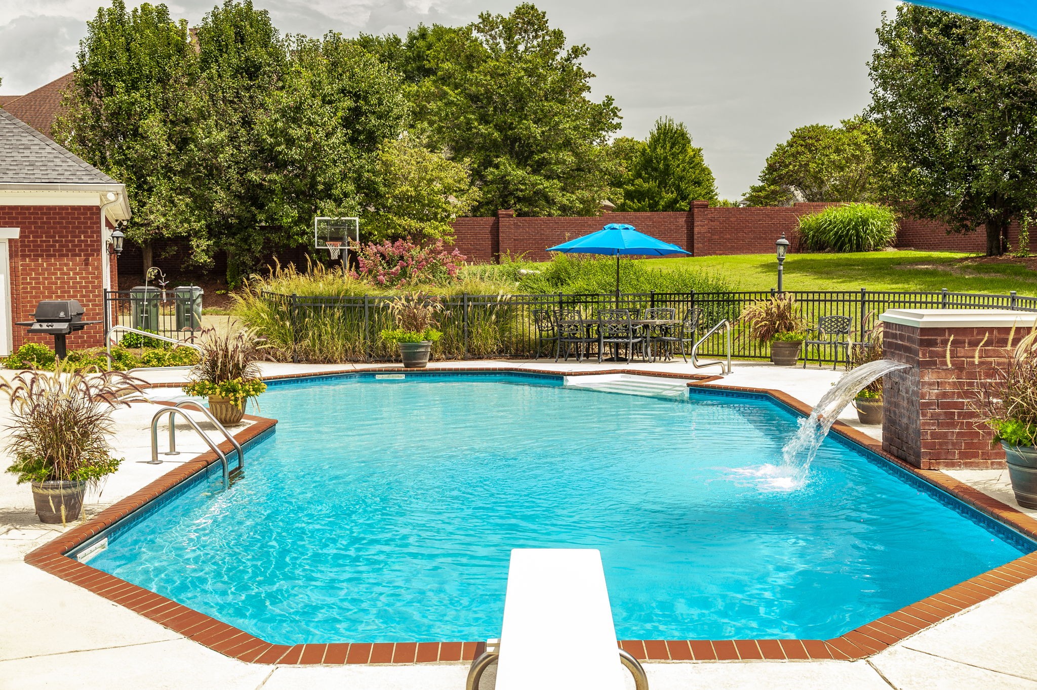 107 Mimosa Dr