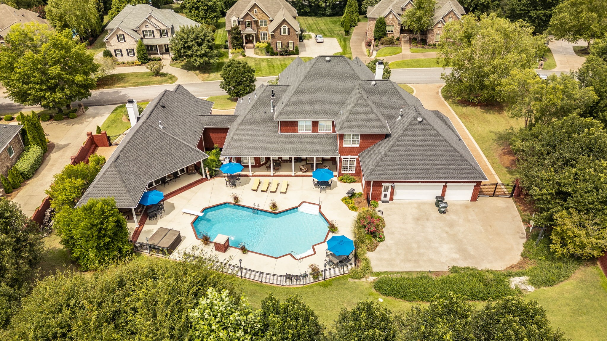 107 Mimosa Dr